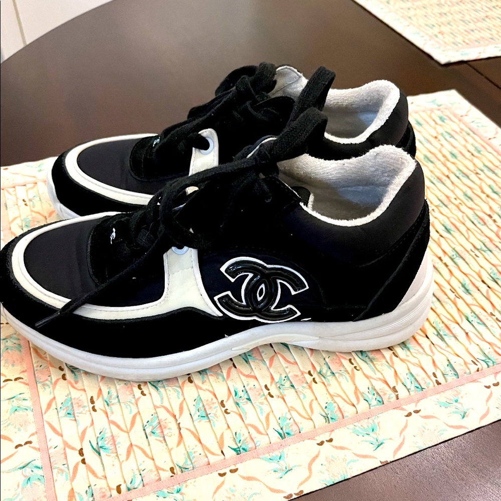 Authentic Chanel Running Sneakers ⚓️